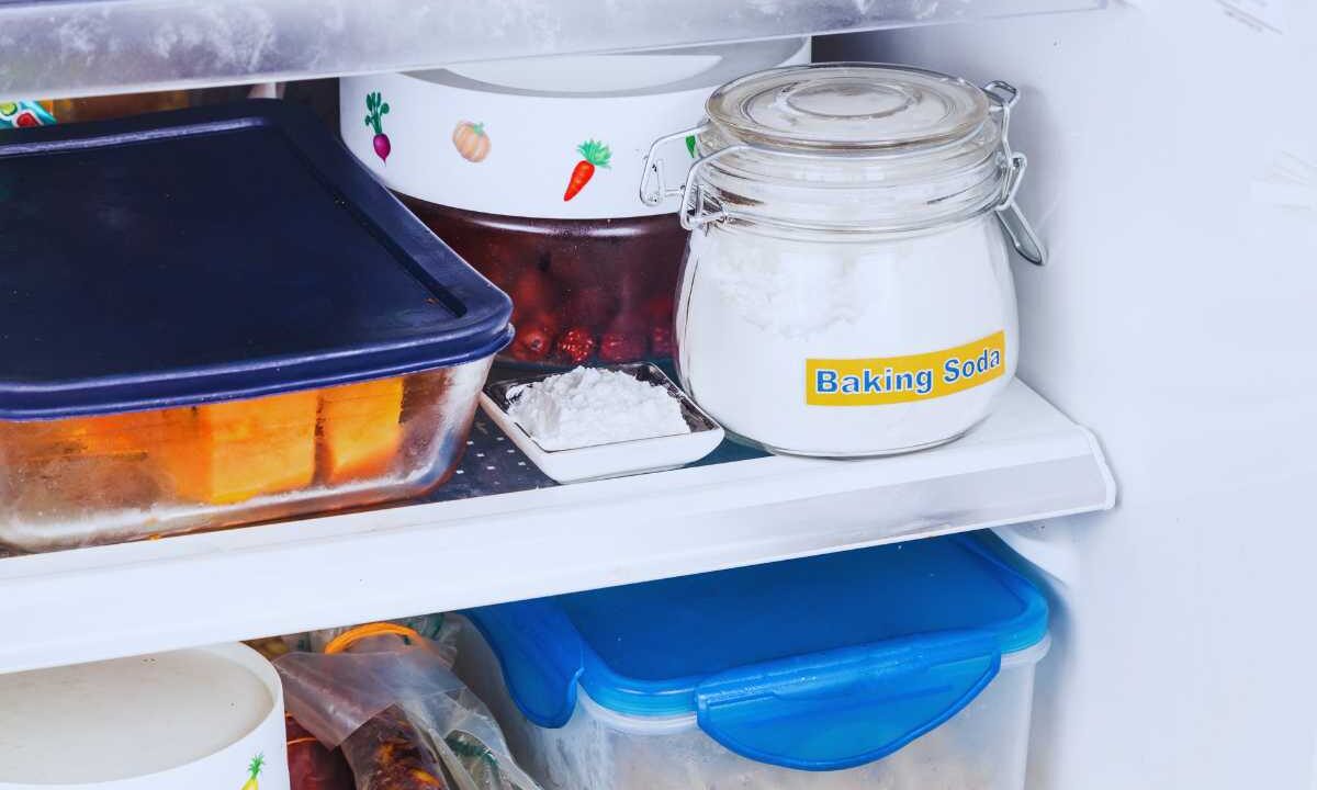 bicarbonato nel frigo: a cosa serve?