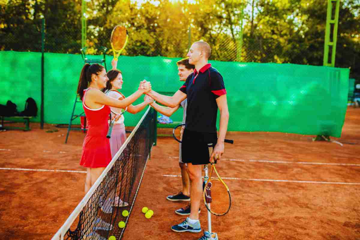 gli hotel con campi da tennis